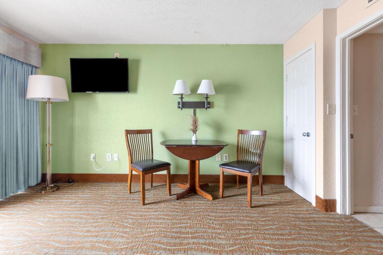 Sandcastle Oceanfront Resort At The Pavilion Myrtle Beach Ngoại thất bức ảnh